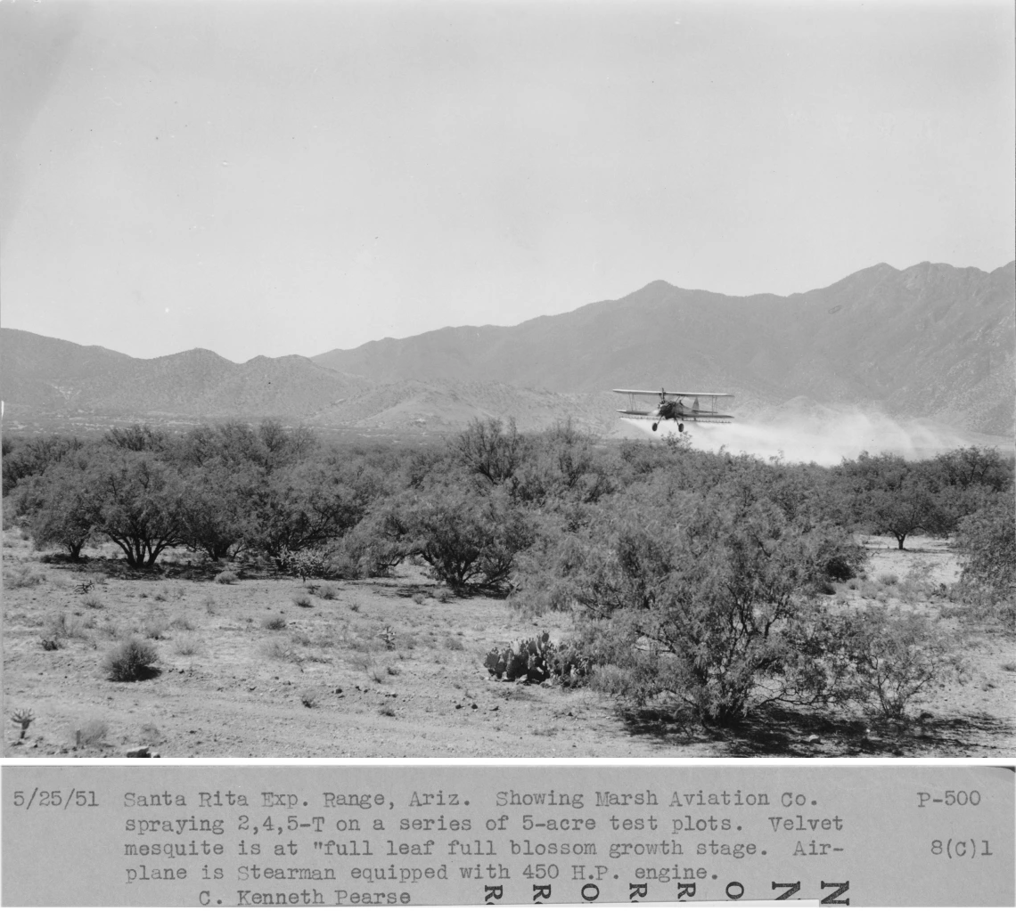1951_05_25_P-500_8-C-1_Mesquite_aerial_spraying
