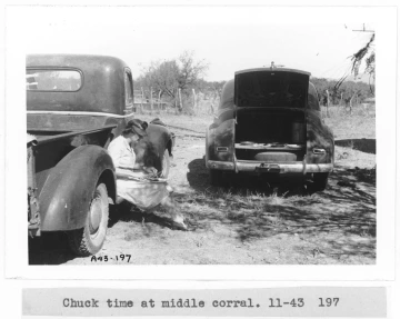 1943_11_xx_A43-197_chuck_at_mid_corral